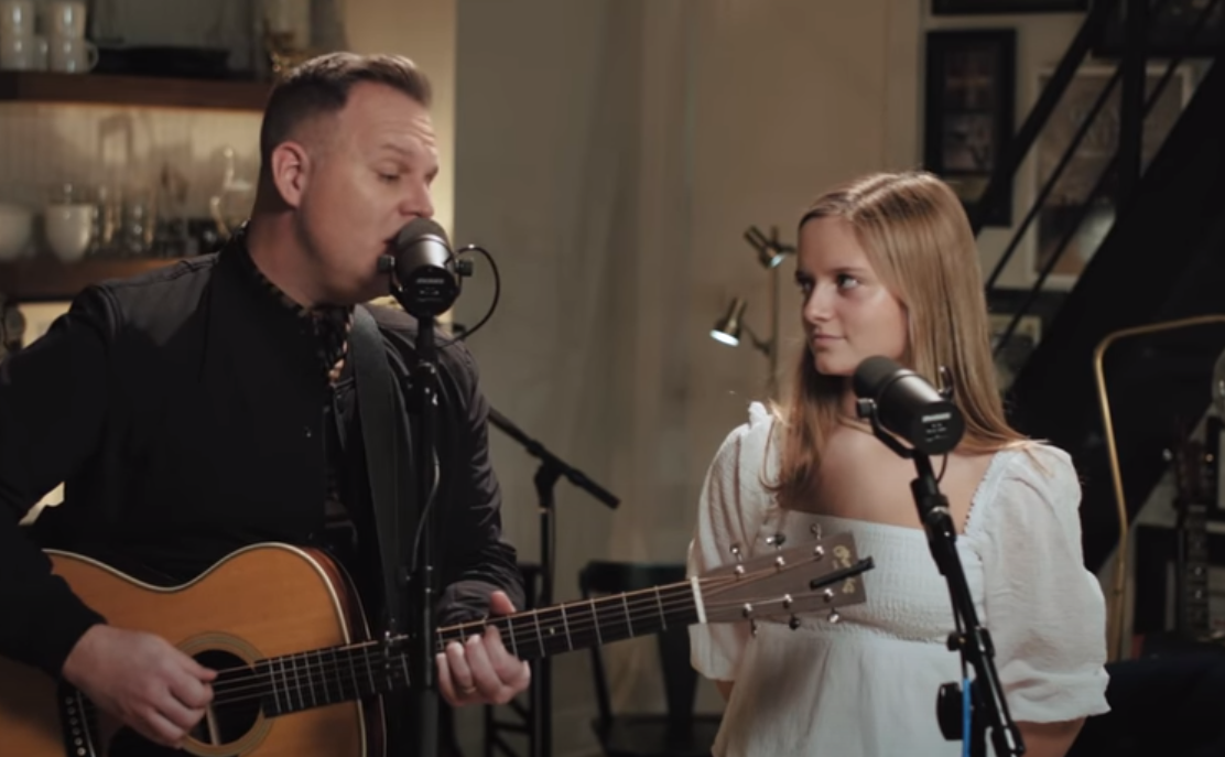 Matthew West and his daughter Lulu singing a duet. 