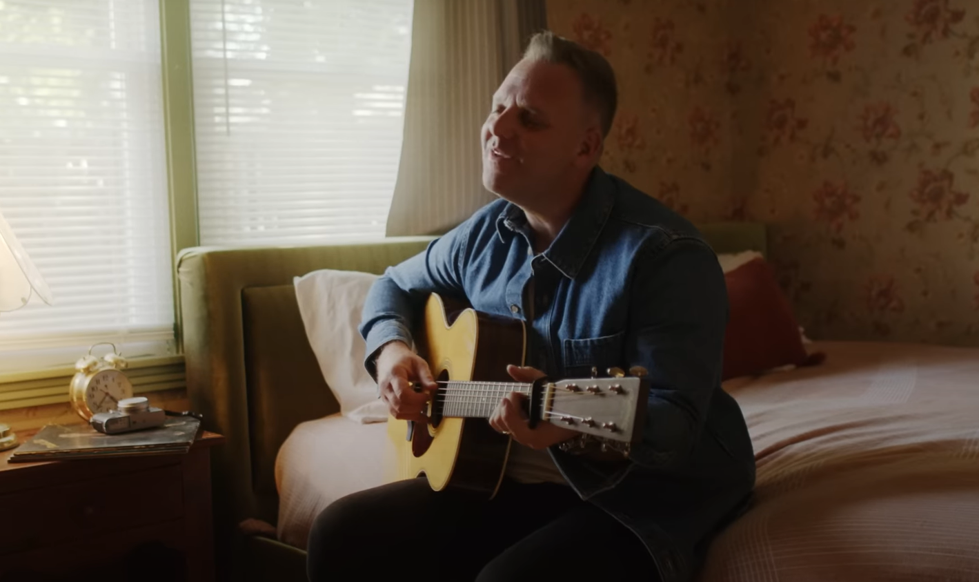 Matthew West in music video for 'Before You Ask Her.'