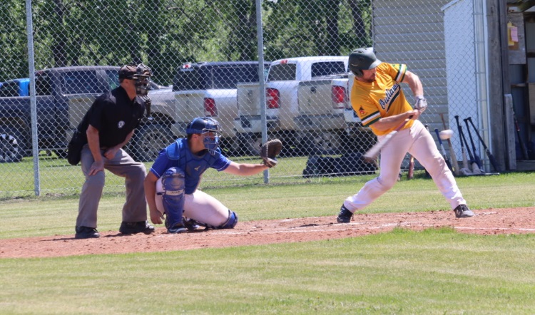 Royals vs Outlaws