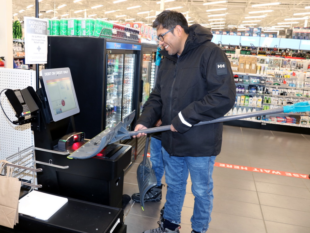 Snowblowers, shovels flying off the shelves portals