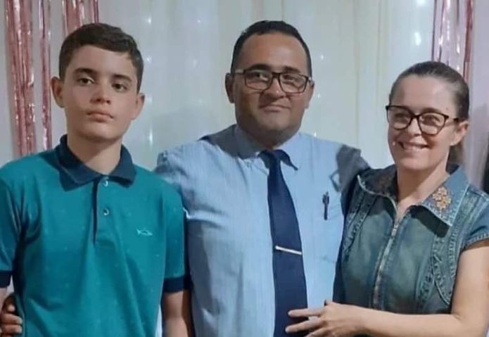 13-year-old Ian Sampaio beside parents Felisberto and Inalda Sampaio.