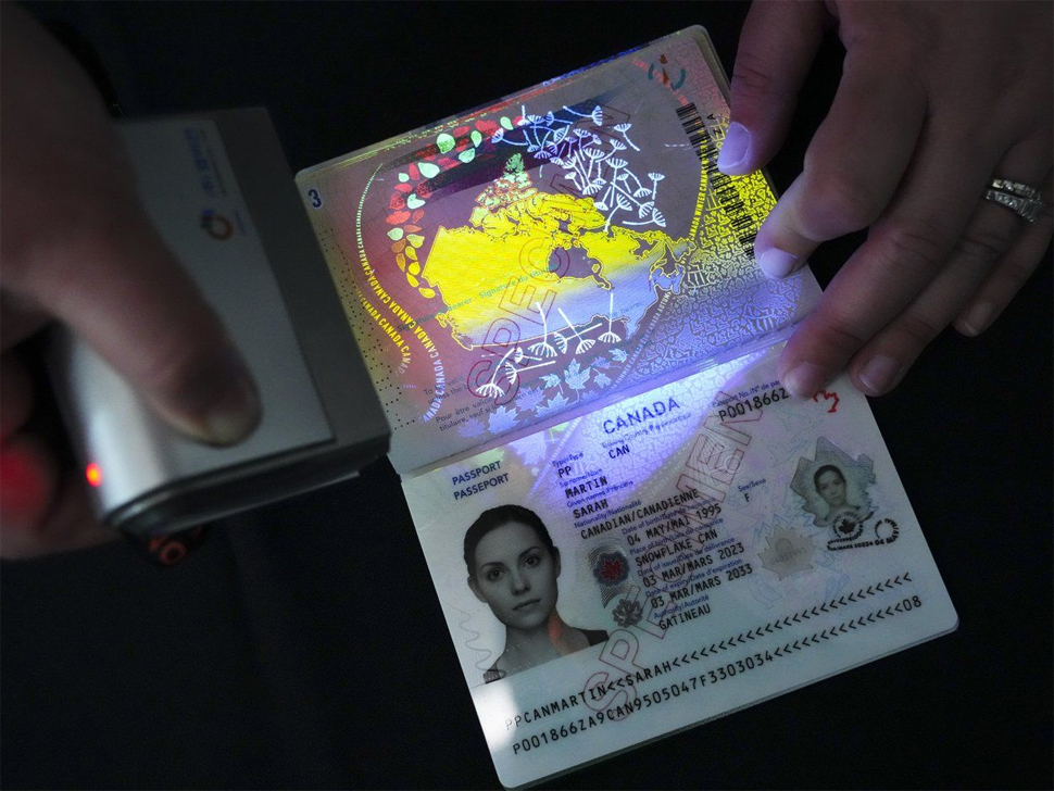 Canadians Can Apply To Renew Their Passports Online Beginning This Fall 