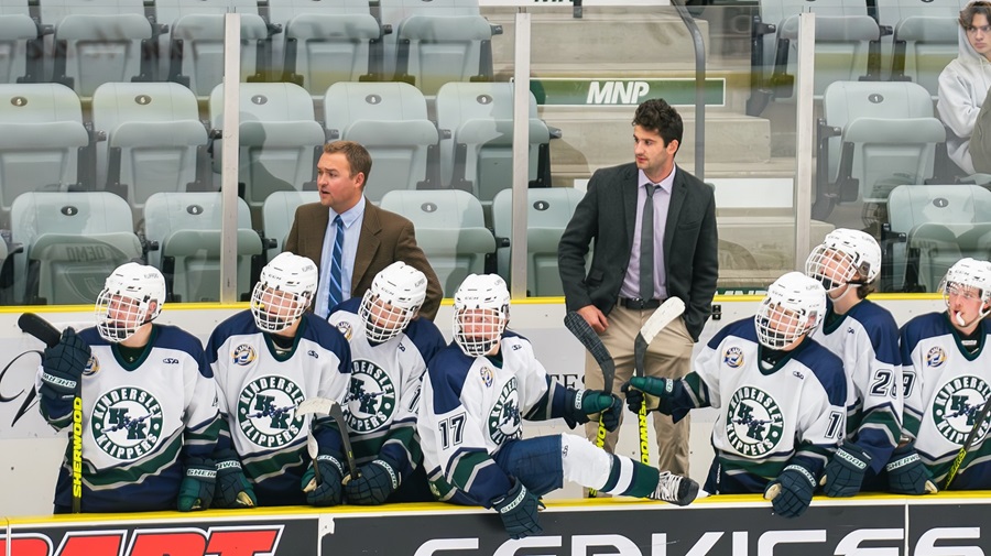 Clayton Jardine Traptow Klippers bench.jpg