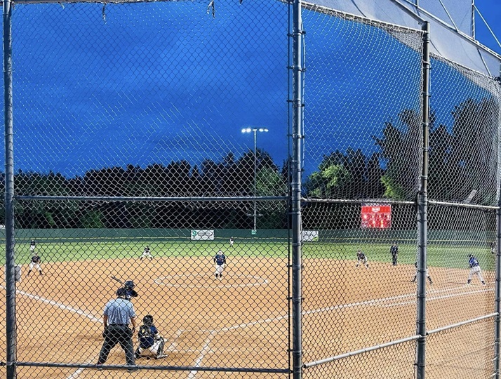 UK Royals ladies softball.jpg