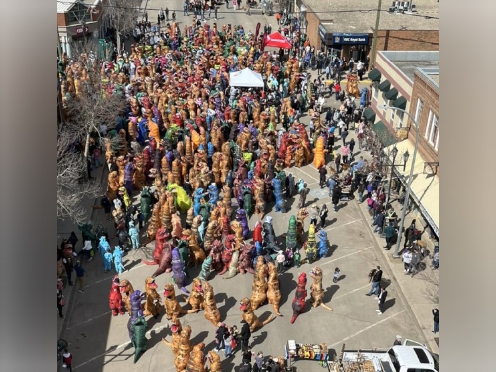 West Palm Beach broke the Guiness World record for the most dinosaurs gathered in one place. Drumheller tried to previously break the record but were unsuccessful.