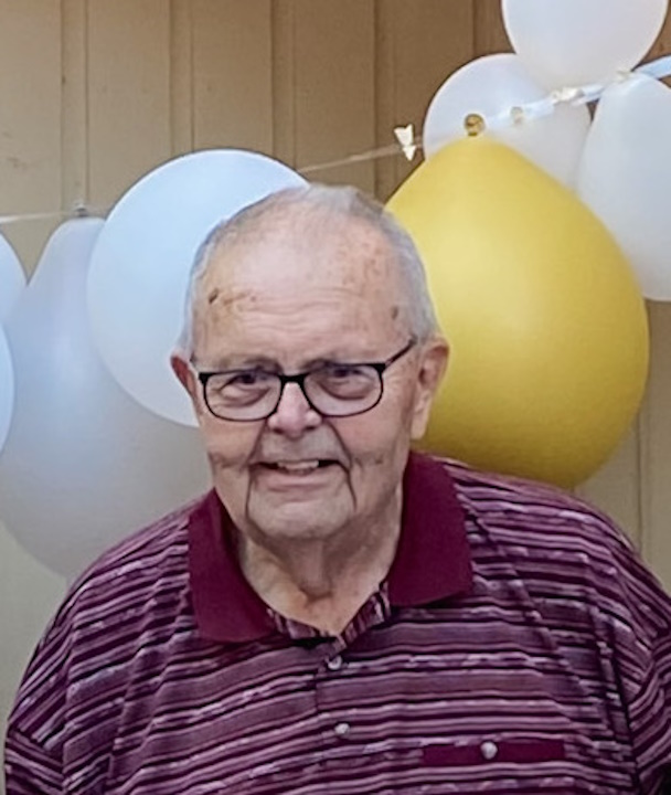 Lowell Holmgren