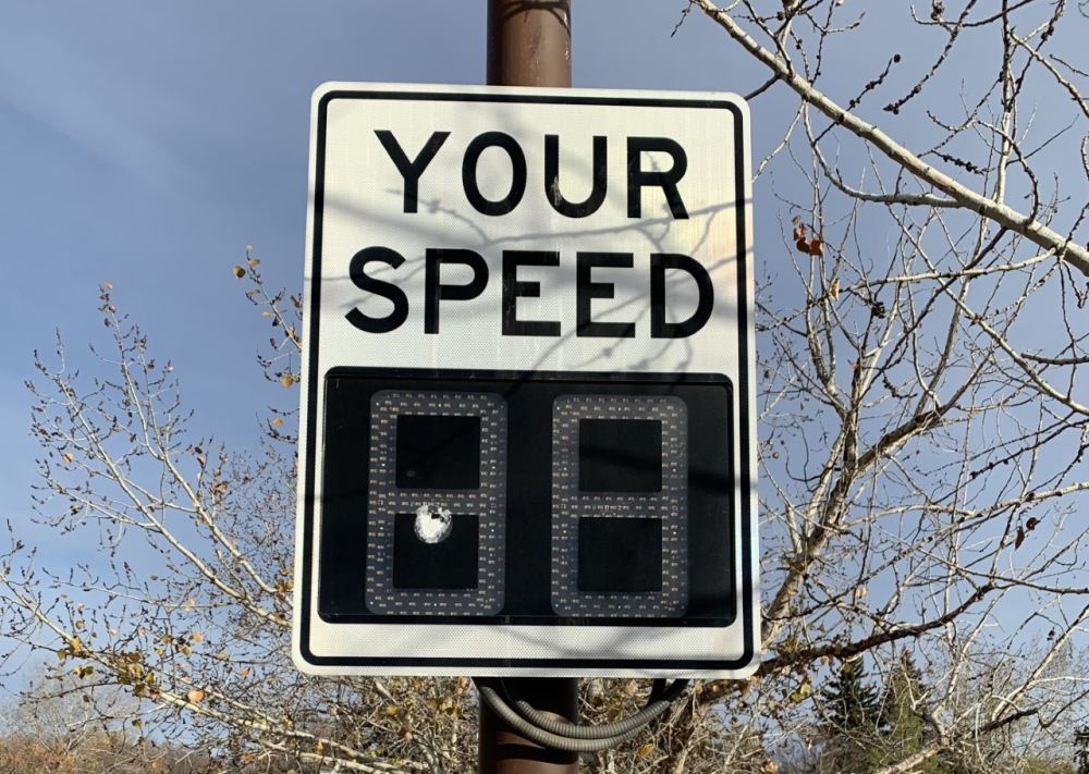 speed sign_0.jpg