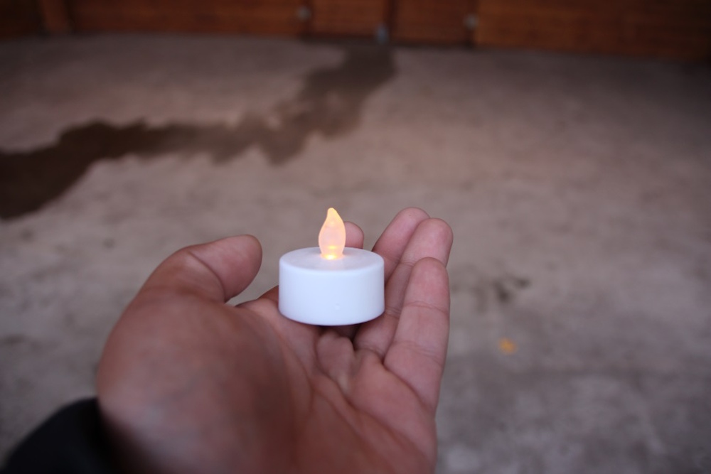 A candlelight vigil will be held in Siksika Nation to honour family members who have passed away.