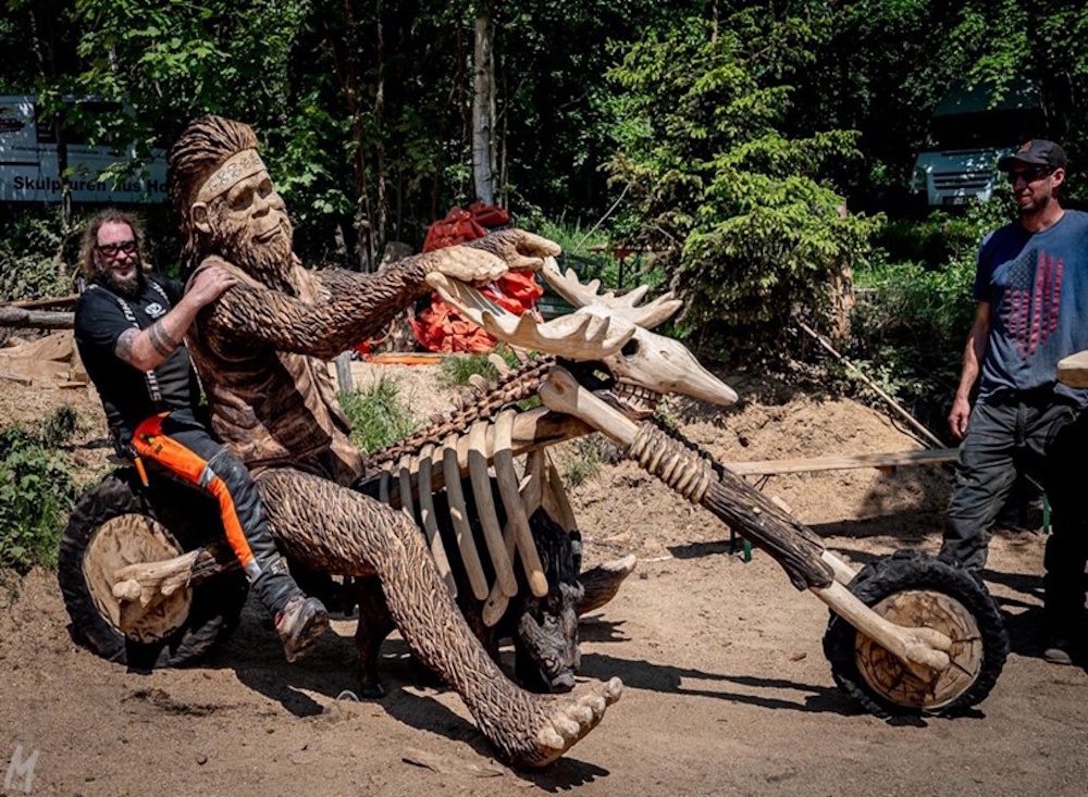 Several talented chainsaw artists will make their way to Drumheller in May to showcase their skills.