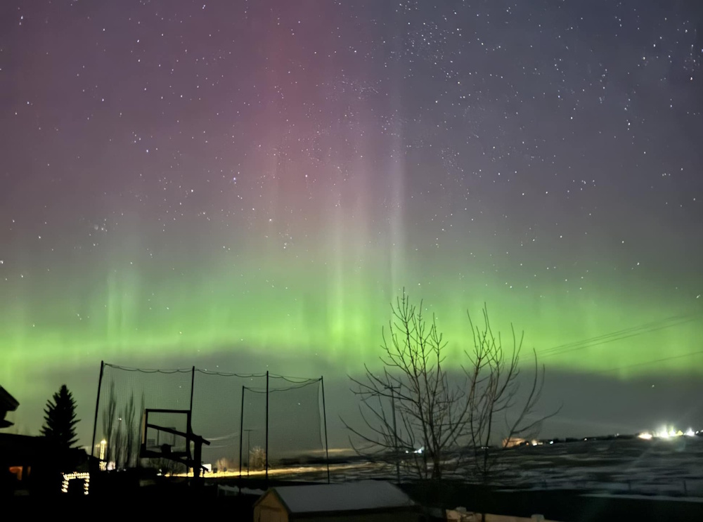 The northern lights put on an incredible display earlier this morning in Strathmore.
