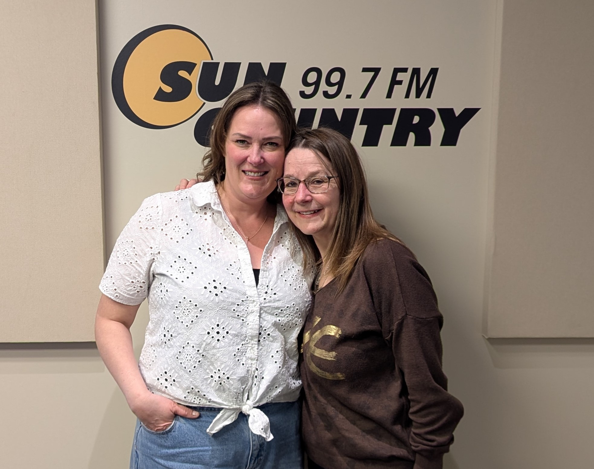 Sun Country host Candice Johnson alongside Linette Soldan.