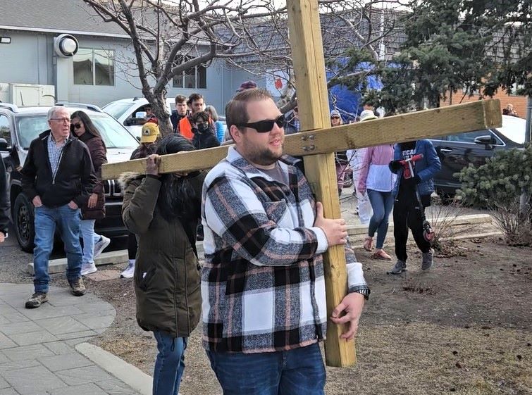 cross 13