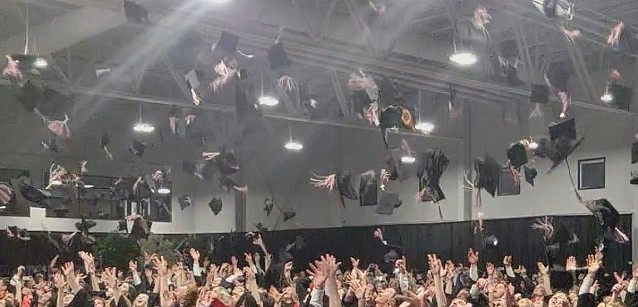 Grad hat throw scholarship cochrane 