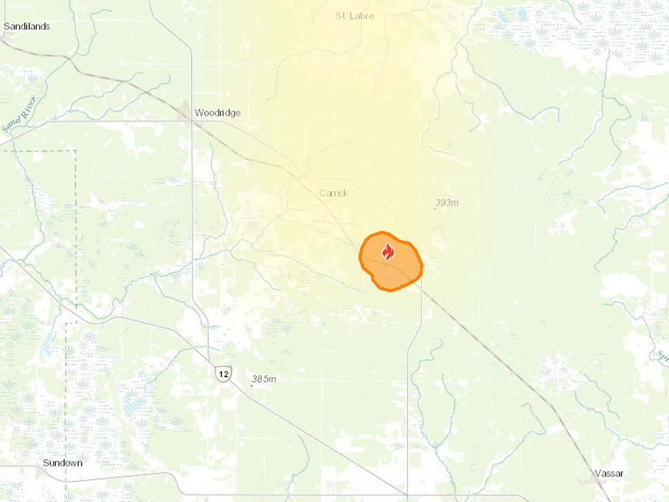 Location of fire along PR 203 southeast of Woodridge, MB - near Badger, MB (screen shot from firesmoke.ca)