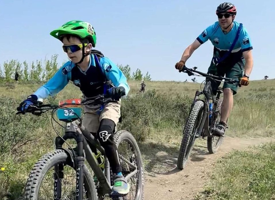 Angry Hawk enduro