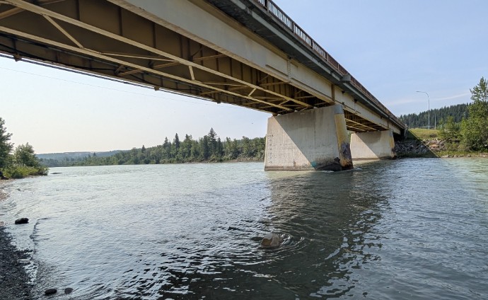 bow river fast water cochrane