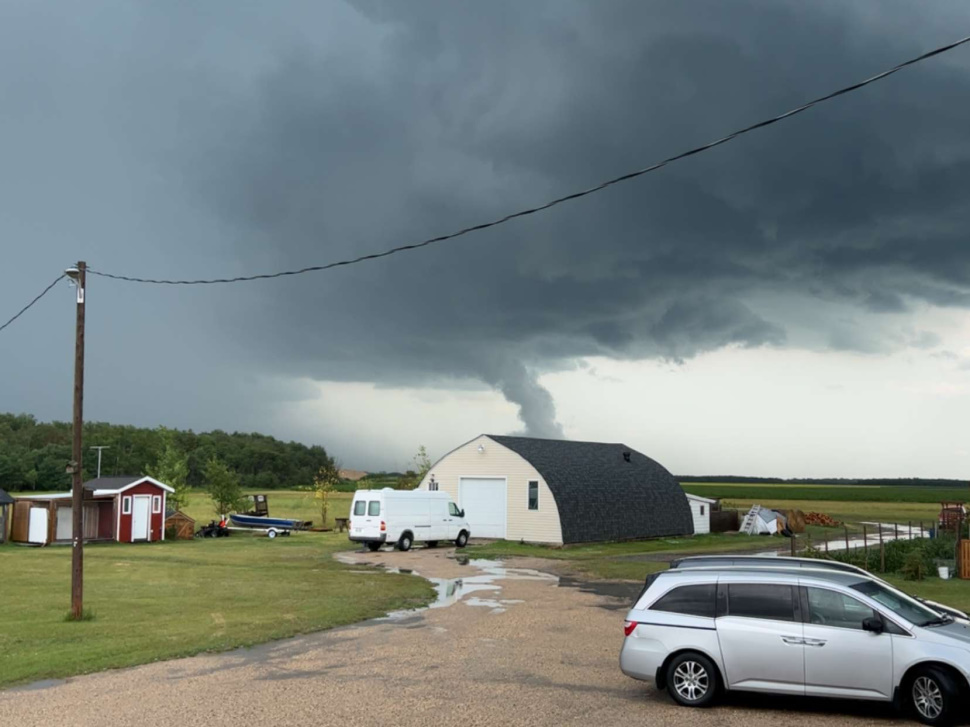 Funnel cloud near Kleefeld in 2023