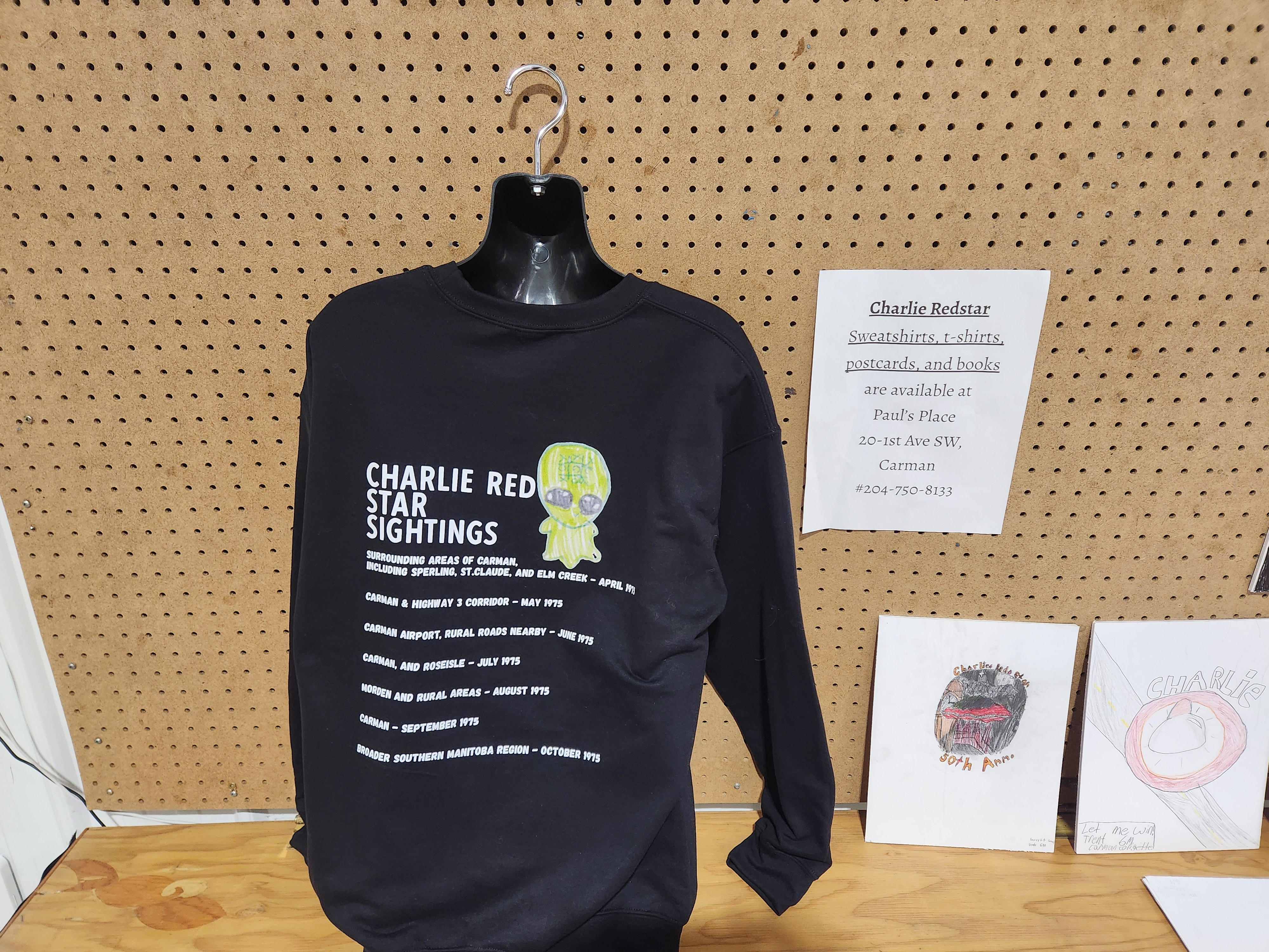 Exhibit Hall at the Carman Fair, showing off creative displays ranging from all different styles of art. PortageOnline/ Tristen Sokolosky