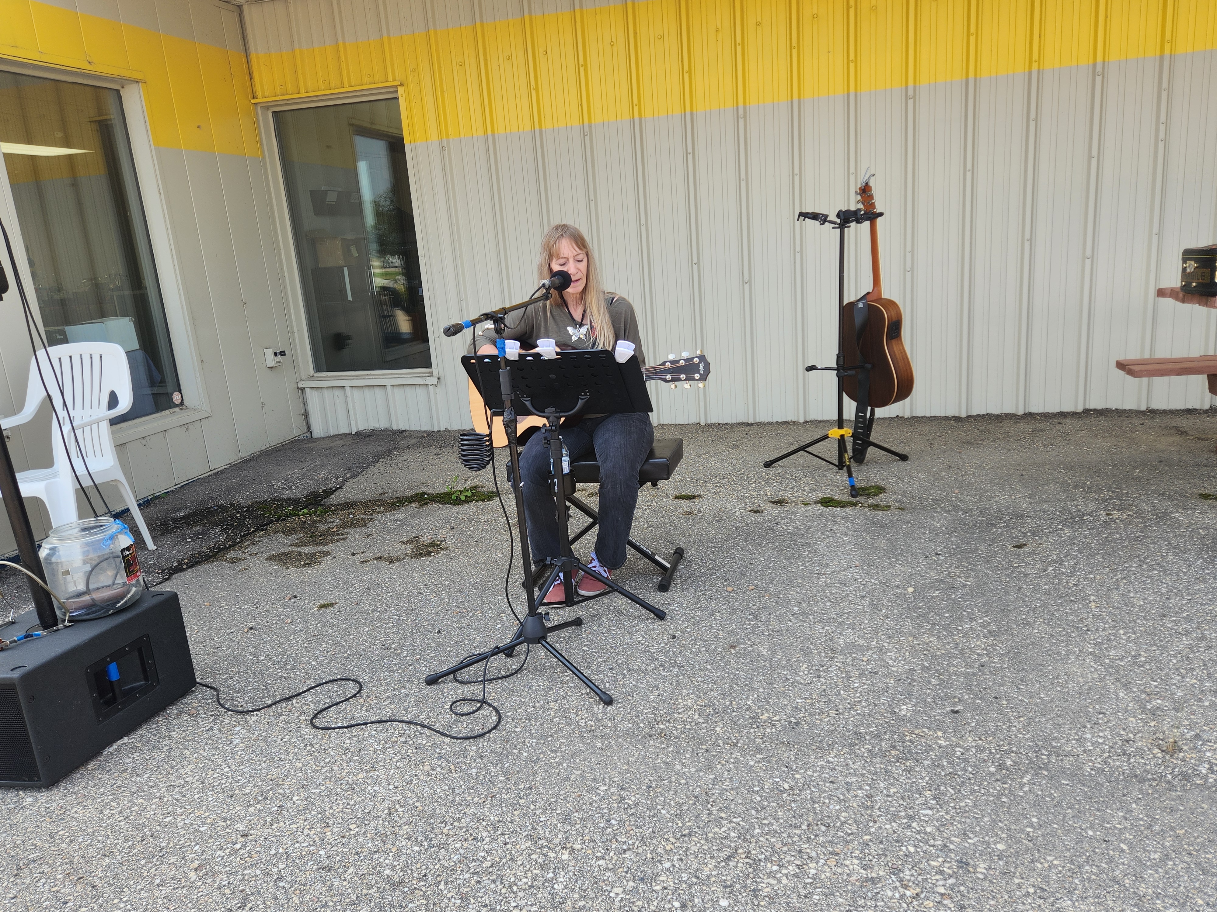 Music being played for everyone while they eat their hotdogs.   PortageOnline/ Tristen Sokolosky