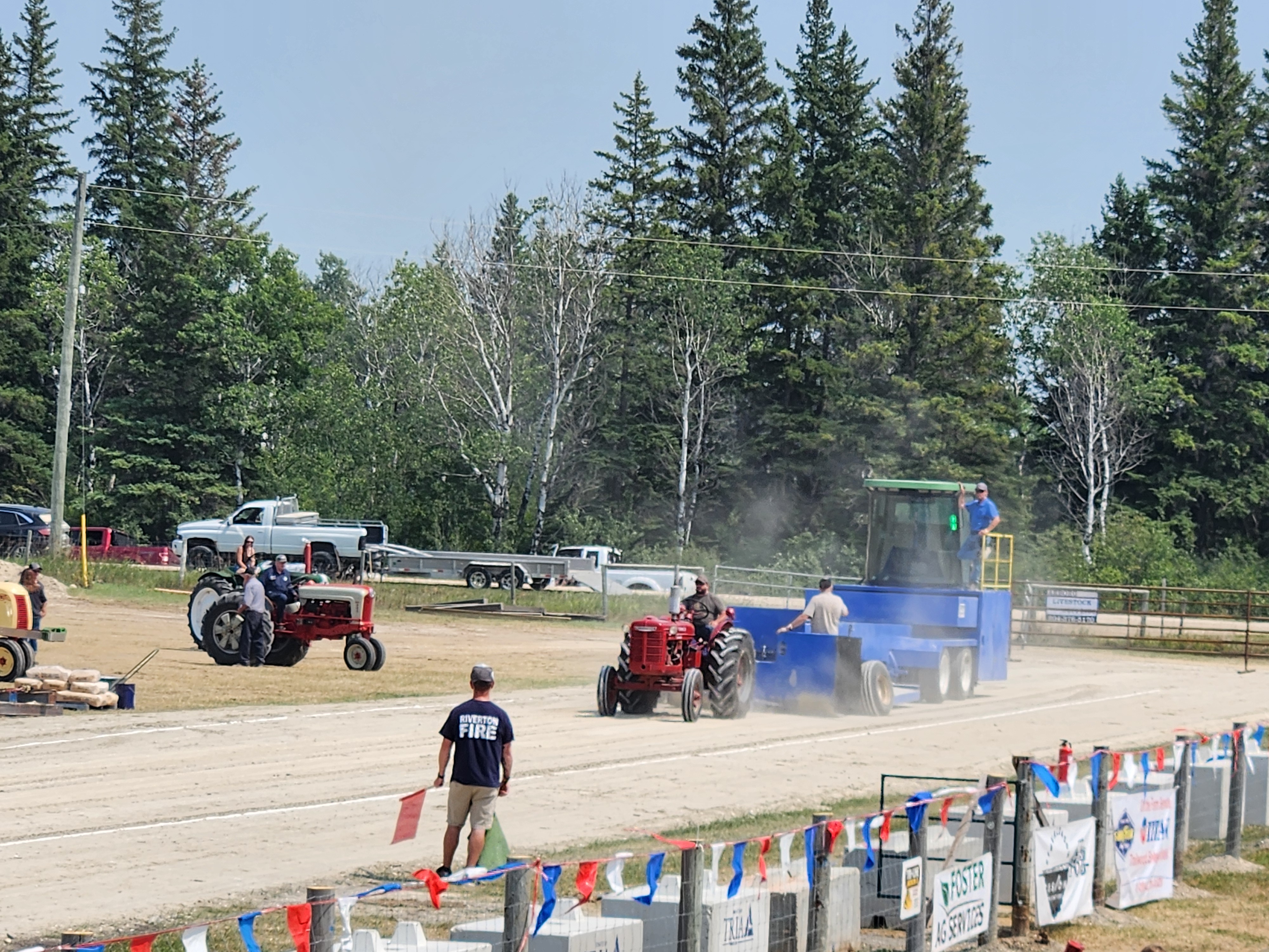 Tractor Pull. PortageOnline/ Tristen Sokolosky