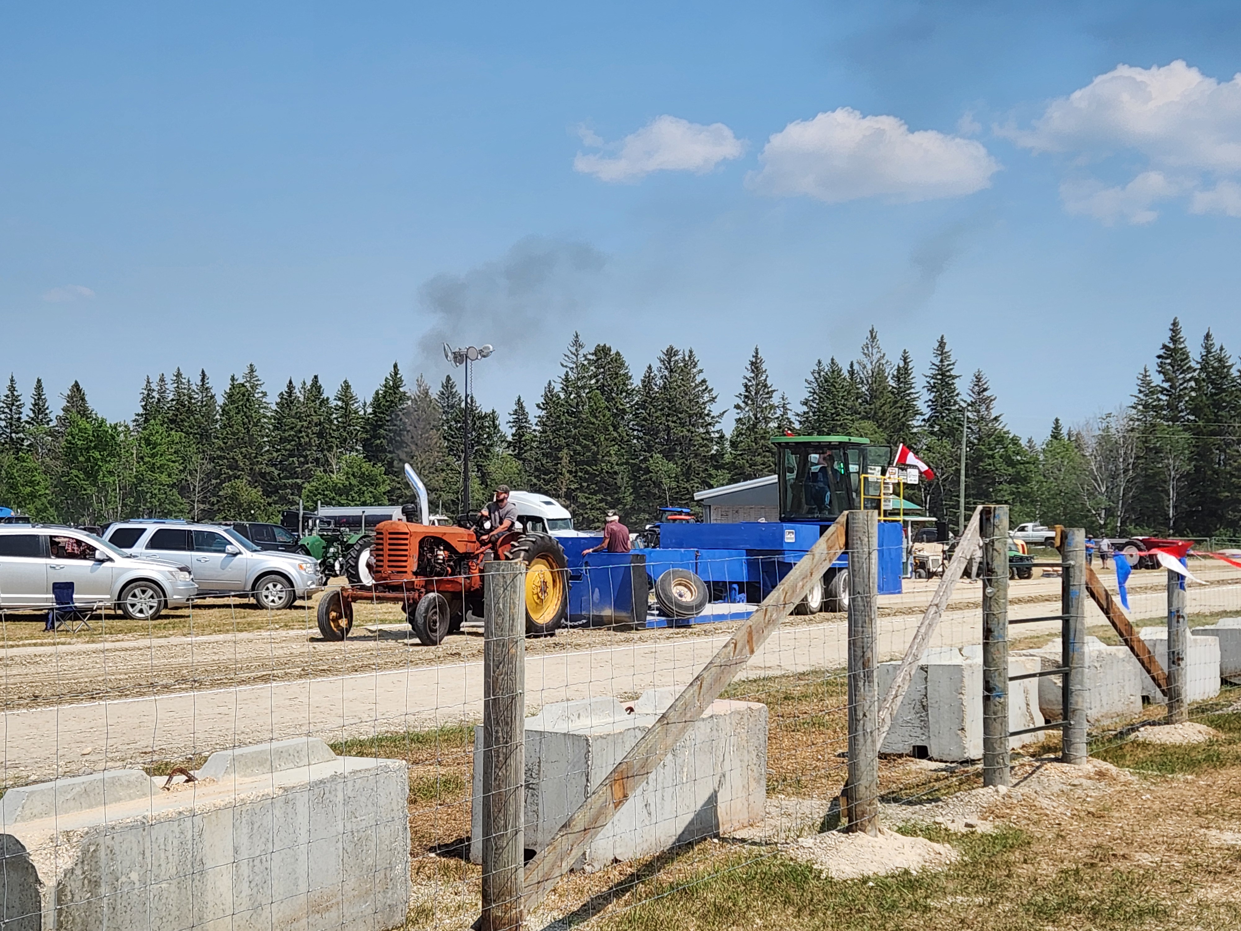 Tractor Pull. PortageOnline/ Tristen Sokolosky