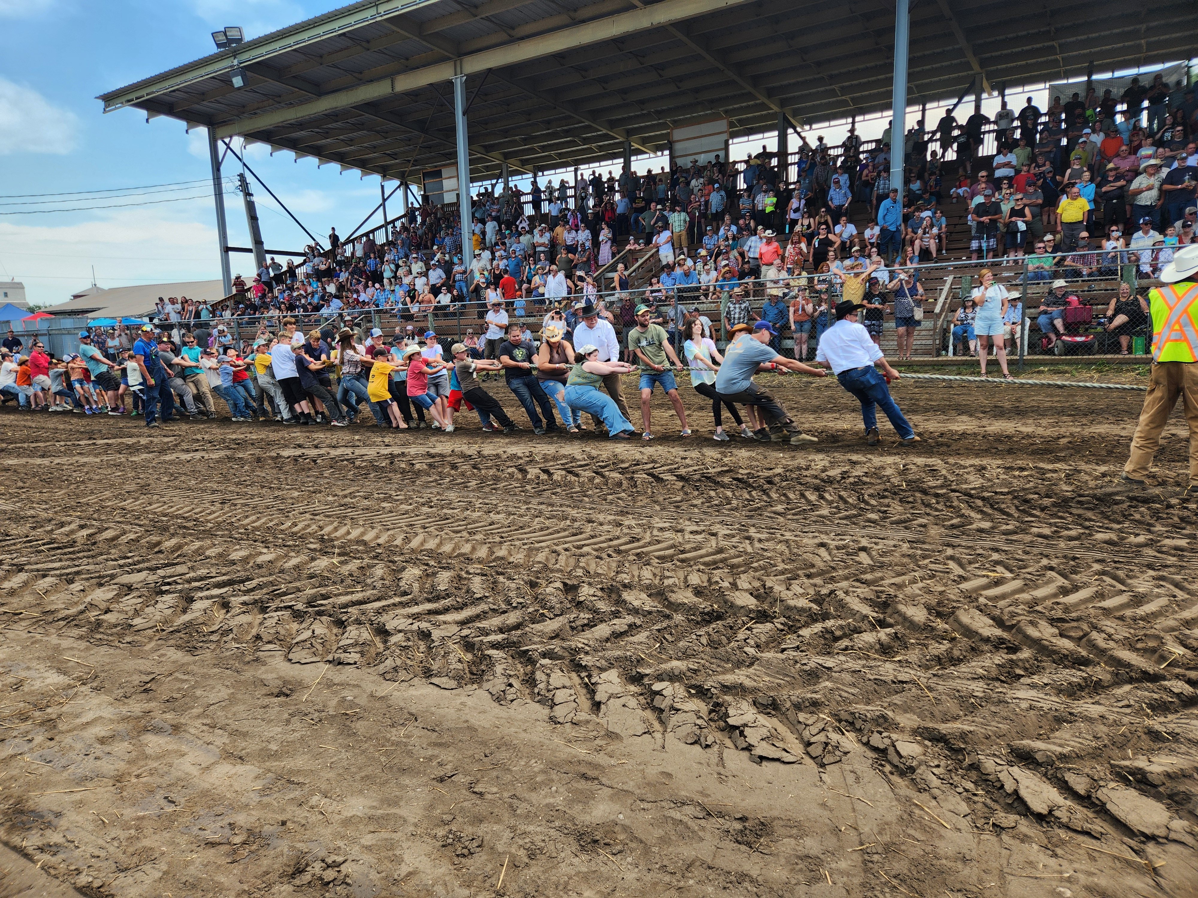 Tug-Of-War between people and machine