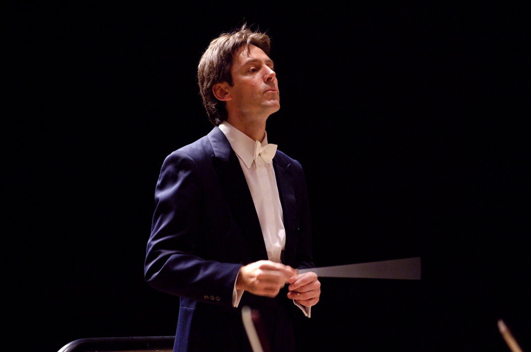 Conductor Paul Meyer. (Source: Banff Centre)