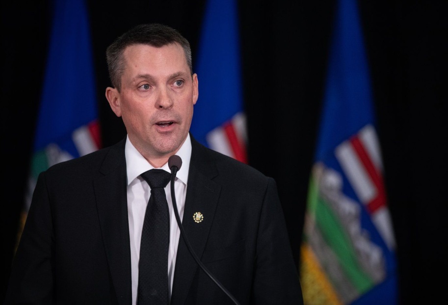 Alberta Finance Minister Nate Horner presents the Alberta 2025 budget in Edmonton, Thursday, Feb. 27, 2025. THE CANADIAN PRESS/Jason Franson