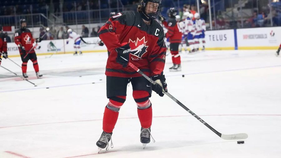 Cole Reschny team canada Photo via University of North Dakota Athletics website.jpg