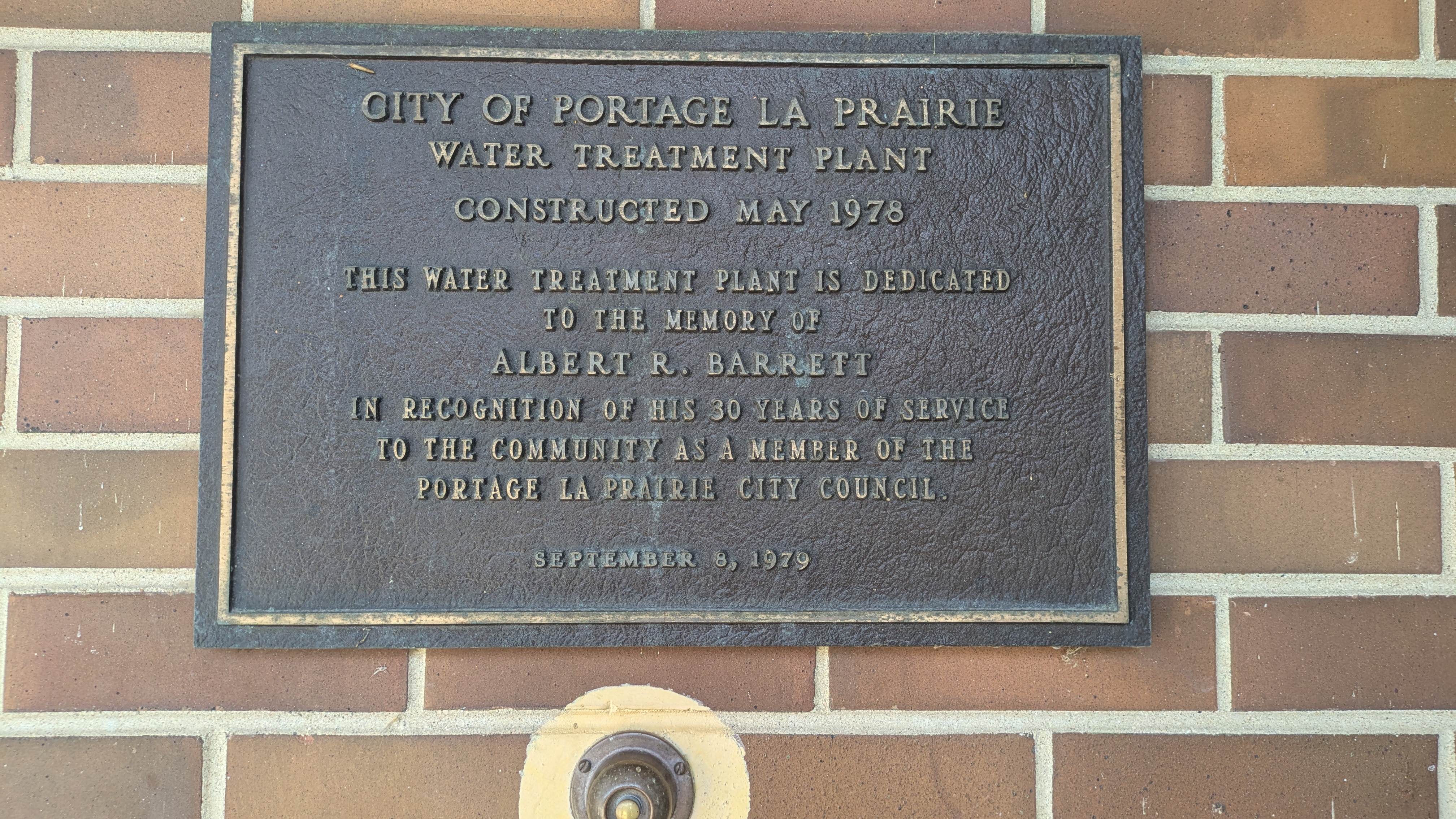 Plaque