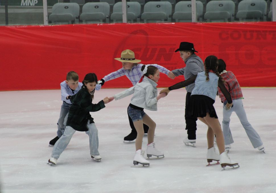 SKATING 