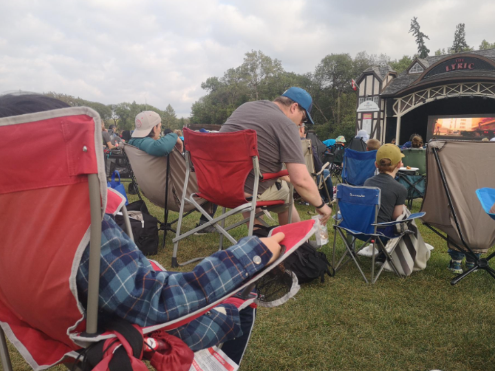 Families gather at Assiniboine Park for free outdoor movie screening