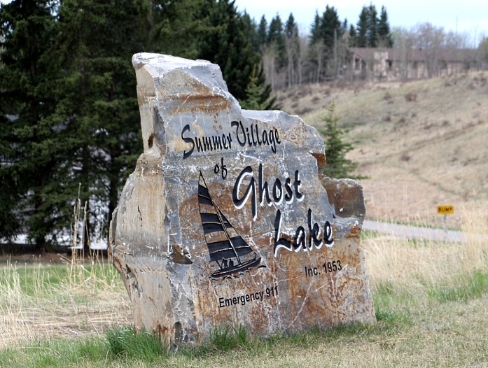 Summer Village of Ghost Lake sign