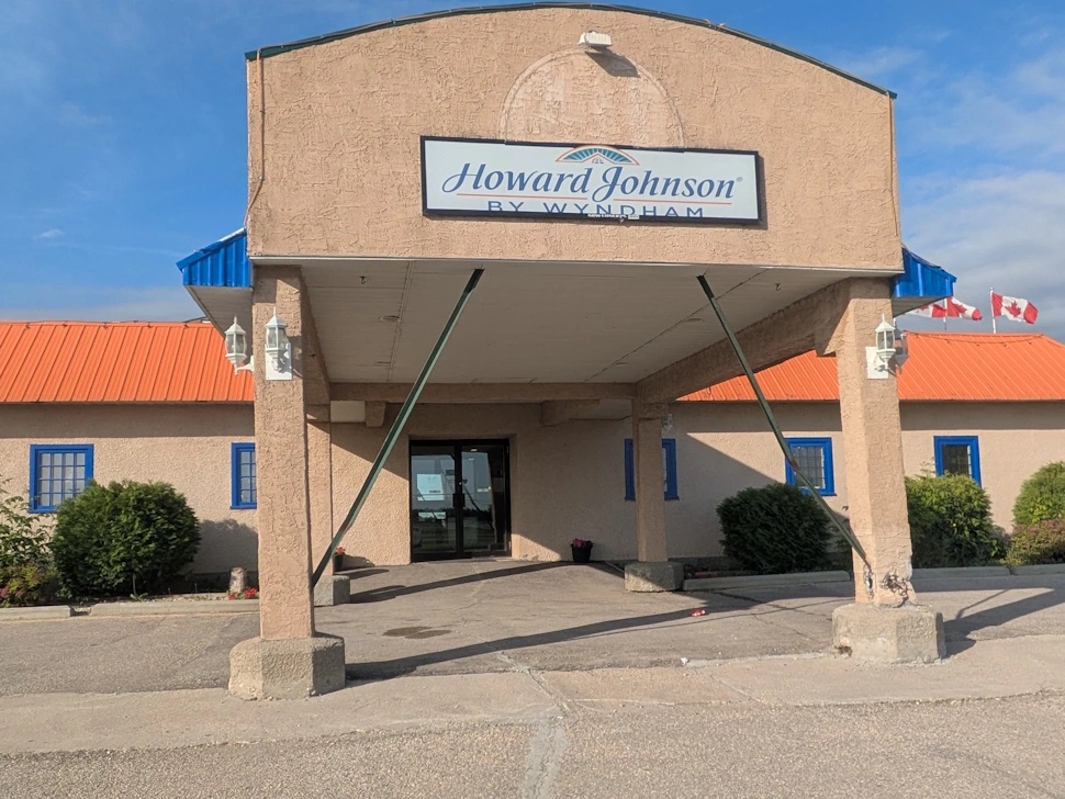 the entrance to a Howard Johnson hotel in Portage