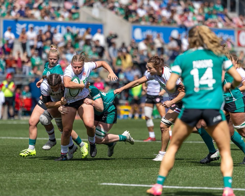 Emily Tuttosi during a rugby match (photo credit: Simon Stringer Photography)