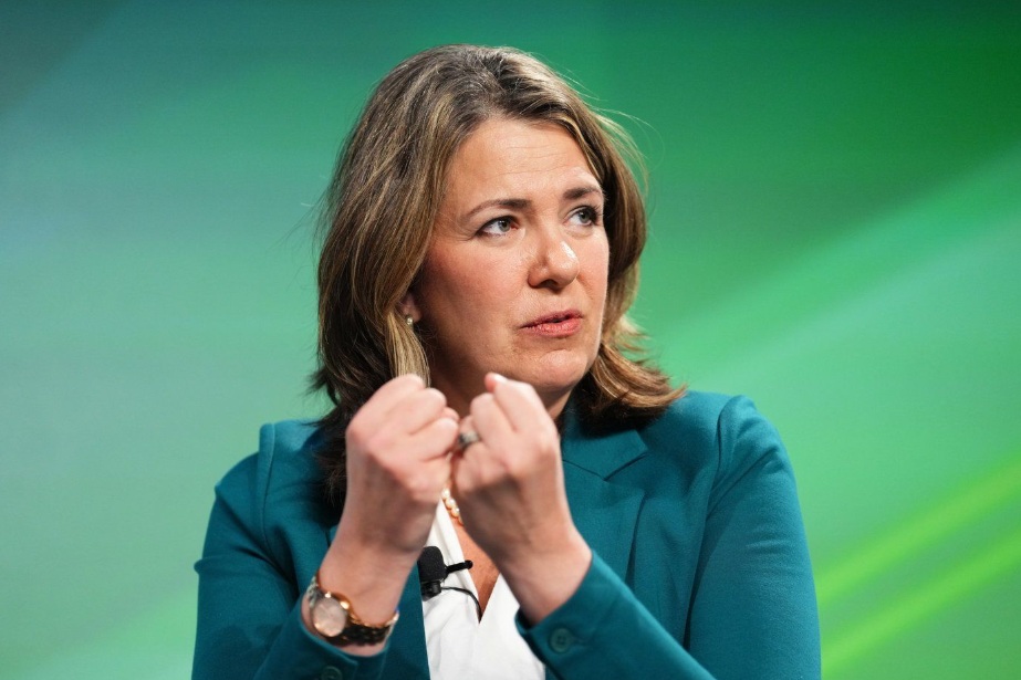 Alberta Premier Danielle Smith speaks at the Canada Strong and Free Network in Ottawa on Thursday, March 23, 2023. THE CANADIAN PRESS/Sean Kilpatrick