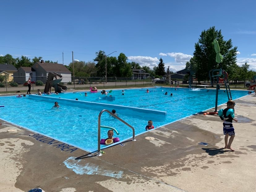 Eston Lions Pool photo by Chris Omness.jpg