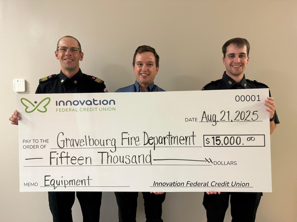 (photo courtesy of the Gravelbourg Fire Department on Facebook)