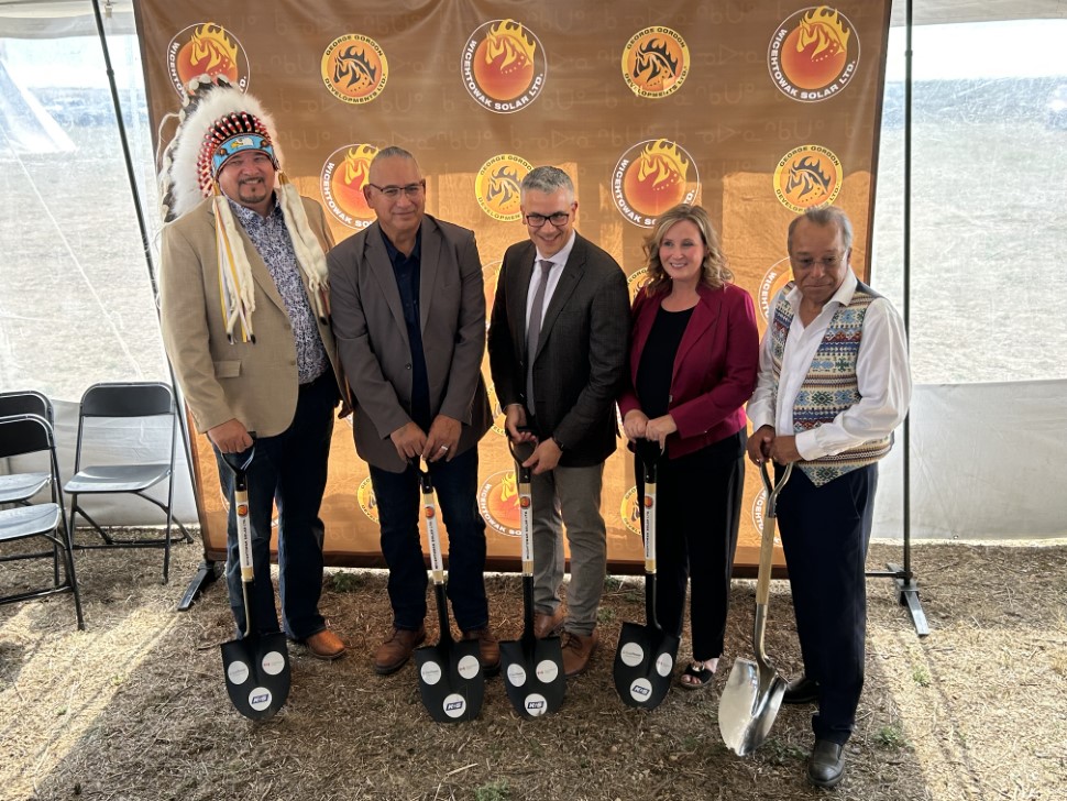 Shawn Longman, Daniel Cyr, Sam Farris, Rhea Brown, Don Ross; officials at solar project sod-turning