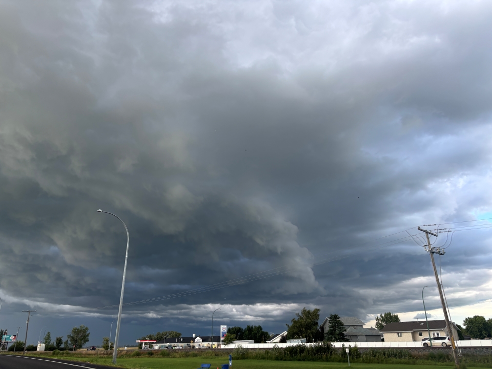 Storm rolling into Estevan - Lois Feaver.jpg