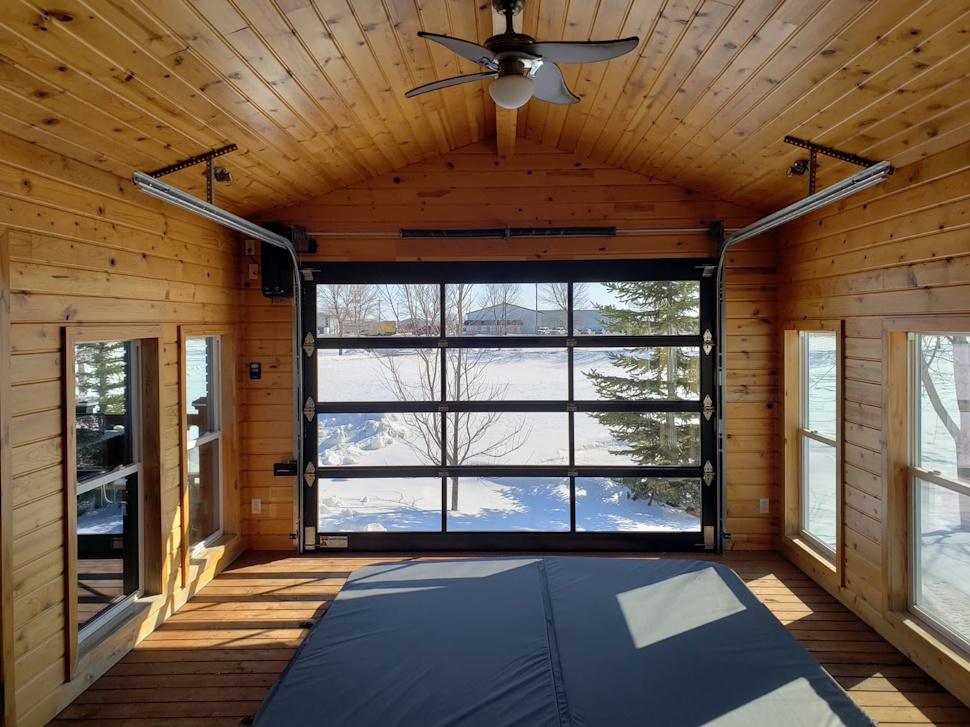 a picture of an overhead door