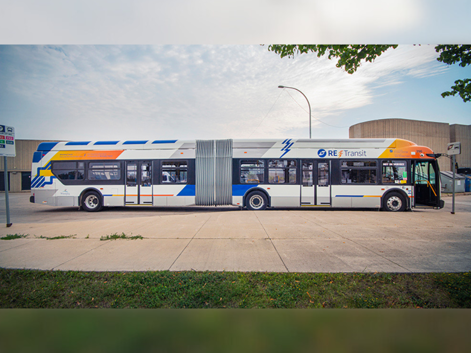 Winnipeg Transit’s first 60-foot zero-emission bus to go into limited service next week (winnipeg.ca)