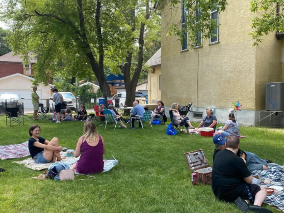 Church picnic. (southosborne.gatewaywinnipeg/Instagram)