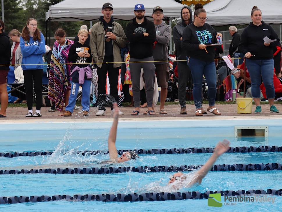 swimmers in a lane