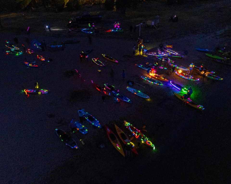 glow row Dallas Burnett