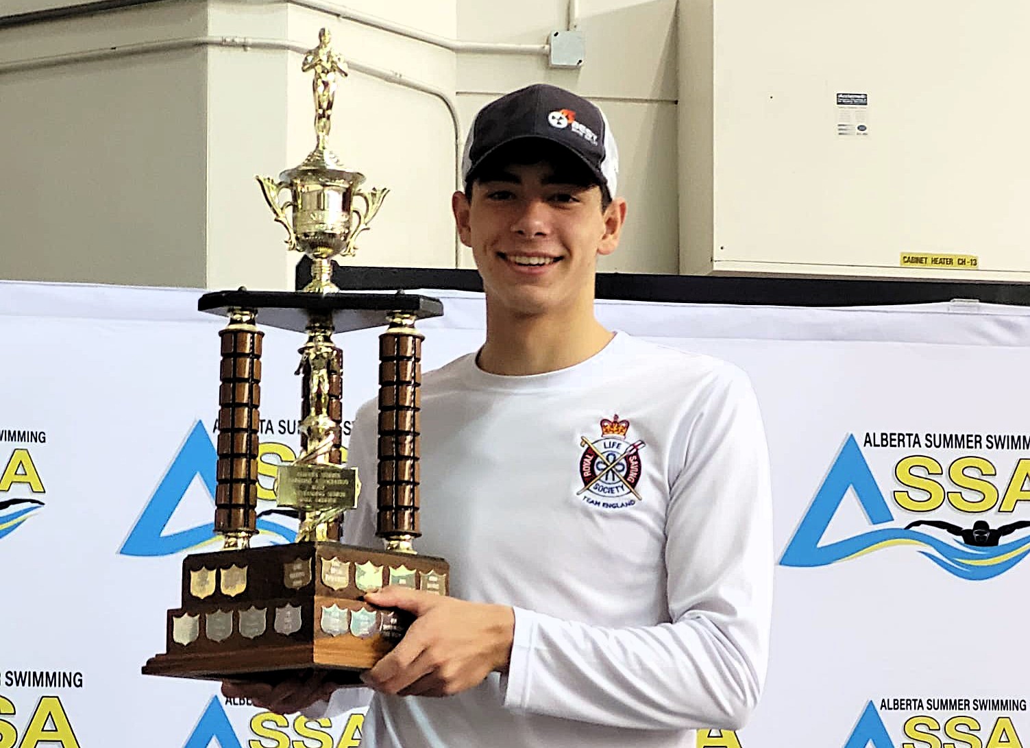 Ollie Johnson Top Swimmer at provincials