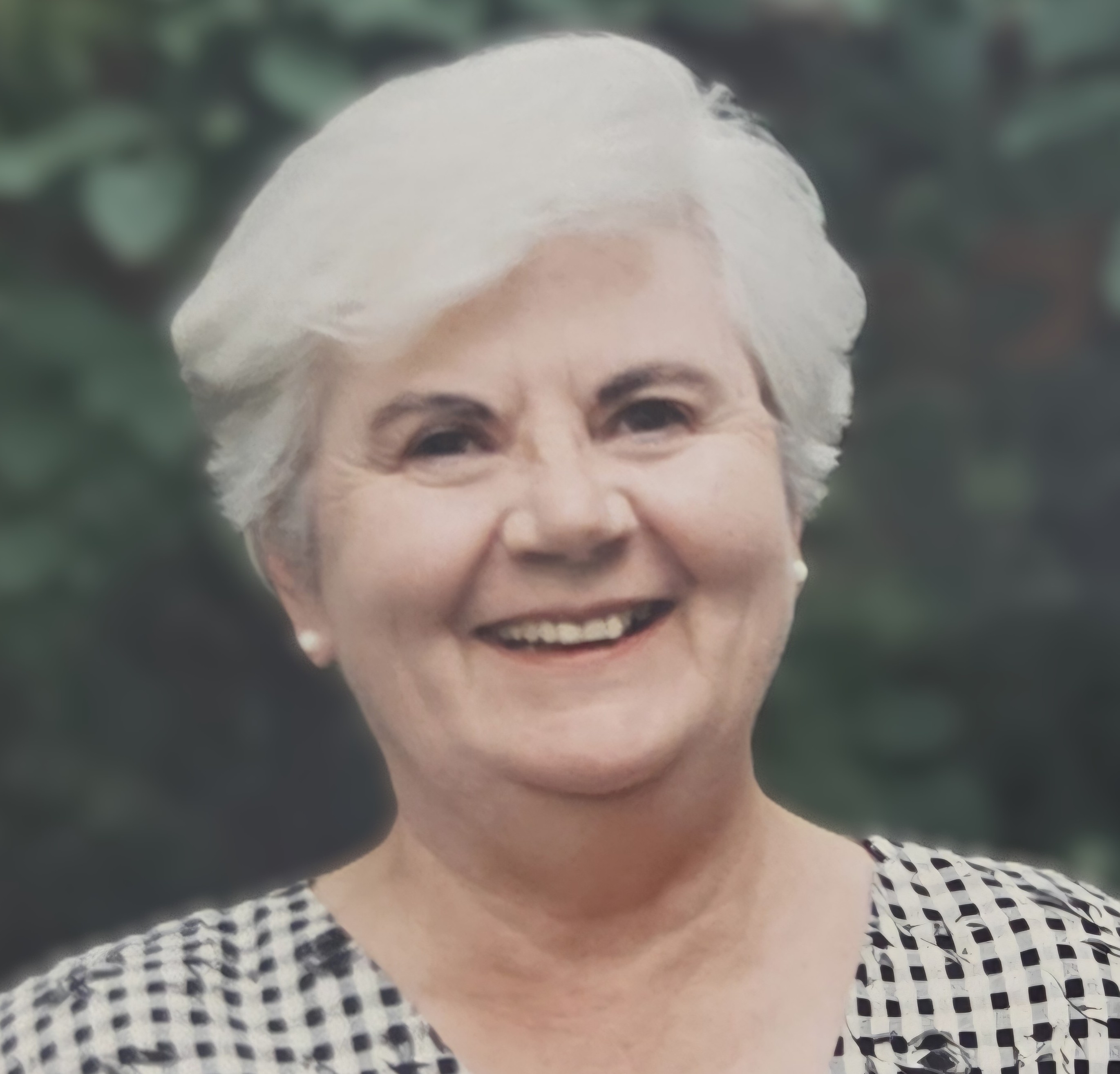 Laura MacLean 