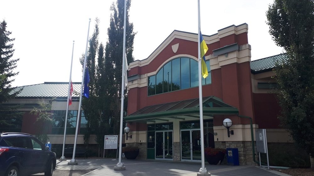 High River Town Hall building.