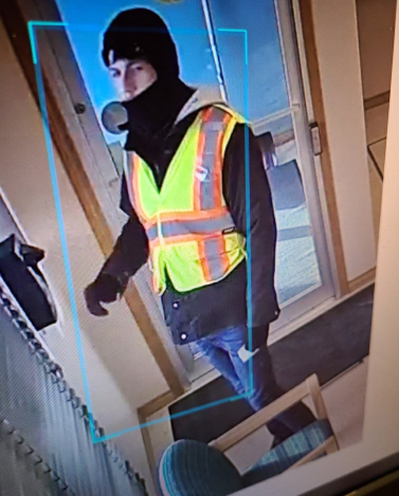 Steinbach attempted bank robbery suspect robs credit union in Lowe Farm