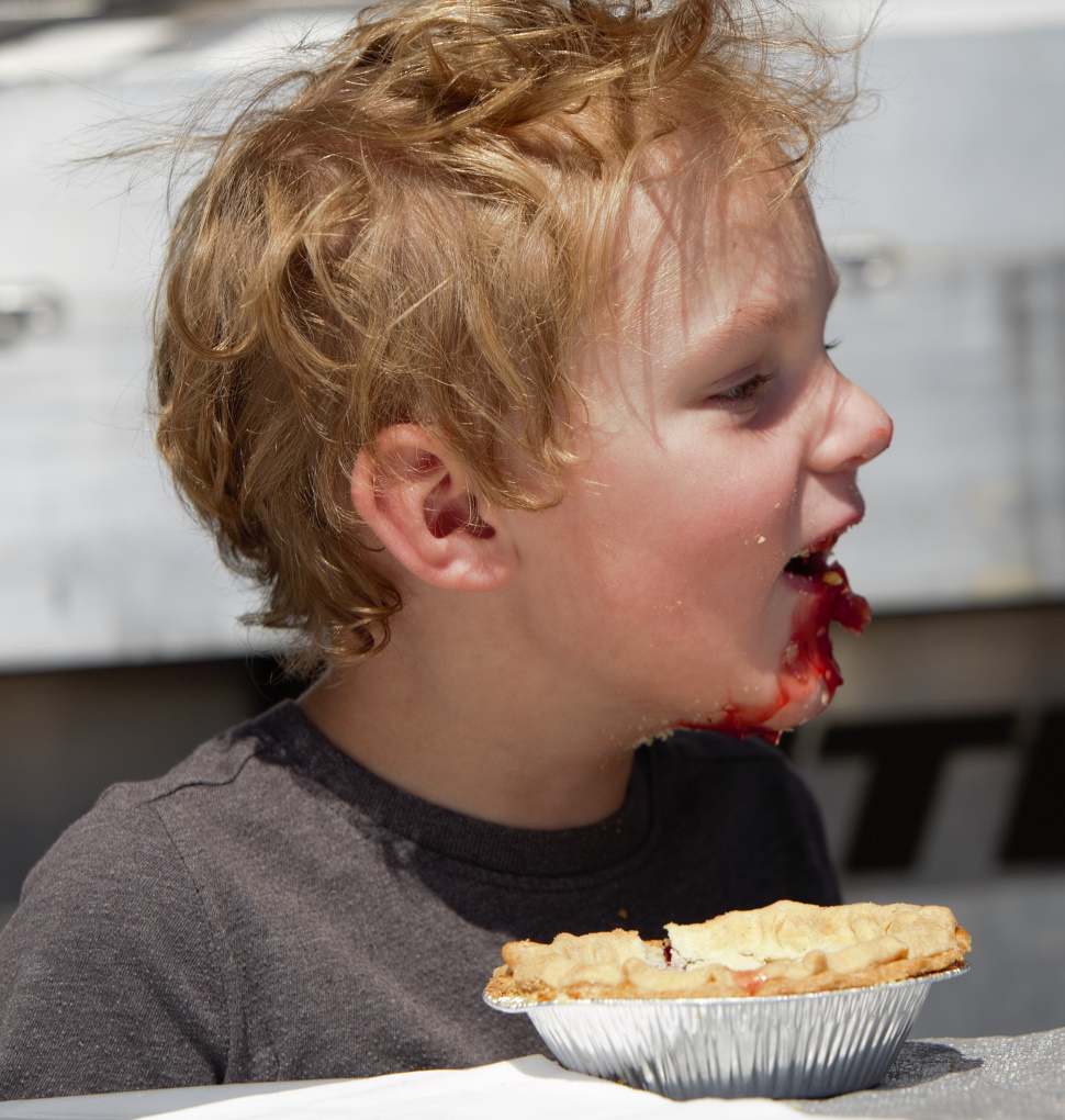 pie eating contest 